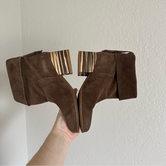 Anthropologie X ANTELOPE Brown Suede Leather Almond Toe Block Heel Slouc… - Picture 2 of 8